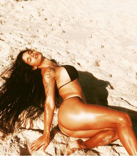 Linda De Morrer nice model pictures