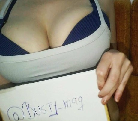 Busty Magazine star naked image