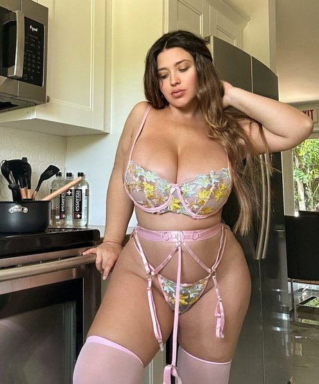 Elizaveta Tsareva sexy model pics