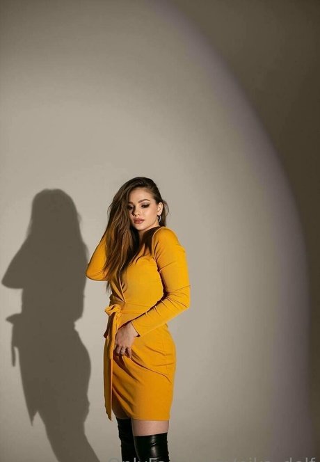 nika delf star sexy images