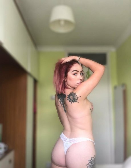 Tia Harmony top star gallery