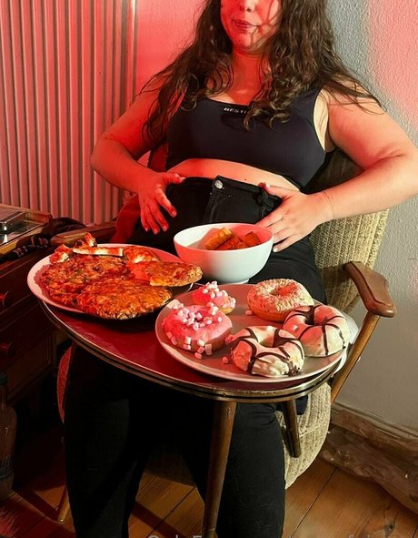 curvyfairyyy pornstar beautiful pic