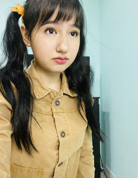 ooficialanie porn star pictures