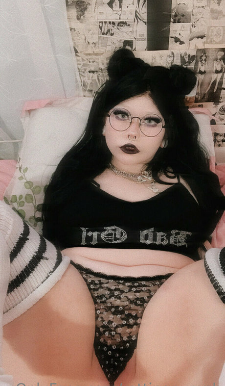 rottingnxmph model adult pictures