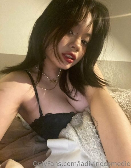 iadivinecomedie star nudes galleries