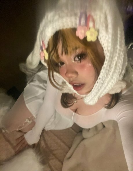 iadivinecomedie naked actress galleries