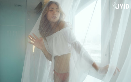 vv levia hot pornstar picture