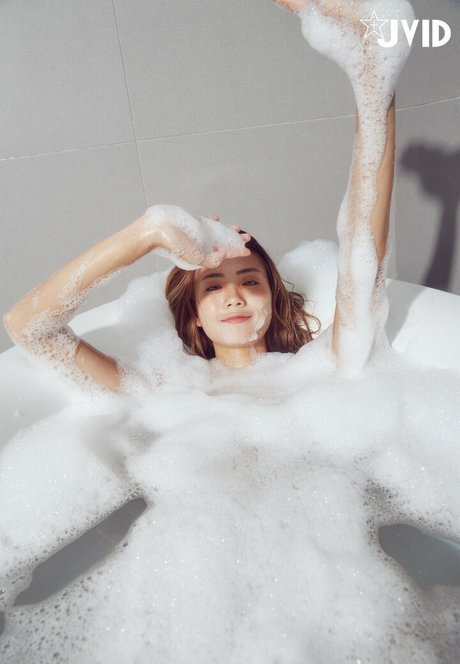 vv levia star hot gallery