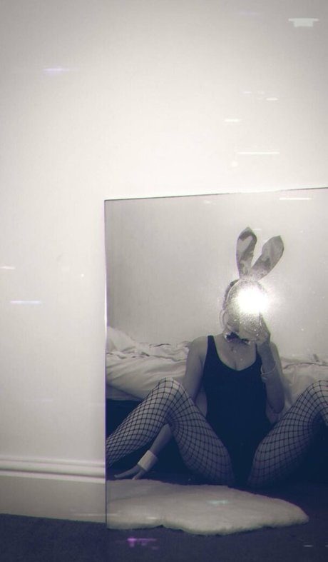 mslolaof nude actress pictures