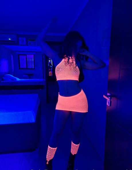 domminib hot model photos