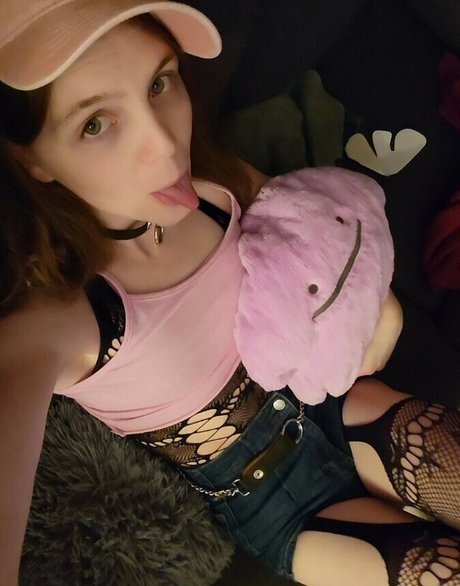 Hexakush model naked pictures