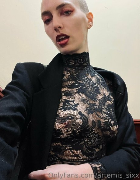 artemis sixx nudes star photo