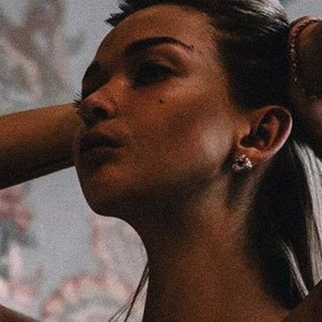 vbulusheva adult model image