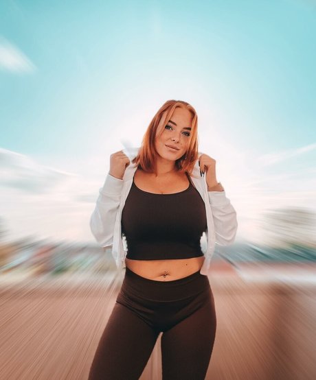 Sarah Neuhaus model best galleries