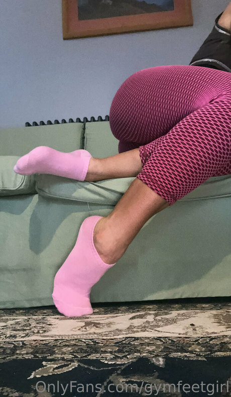 gymfeetgirl model free pic