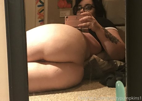 prettypumpkins1 nude star images