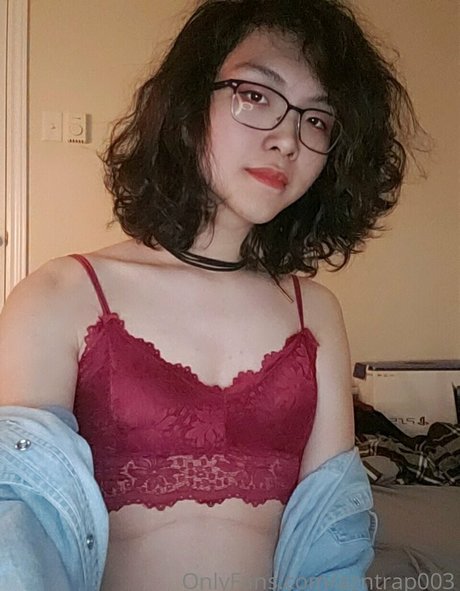 azntrap003 naked actress img