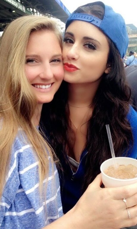 lelulullaby model picture