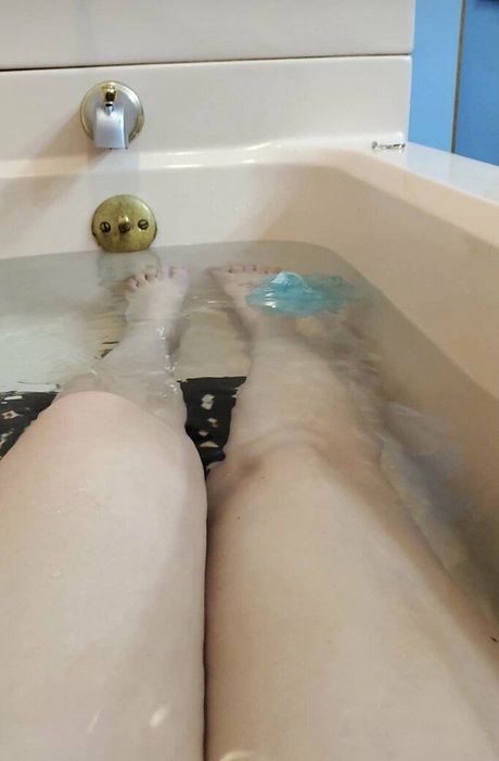 married but cheating perfect model picture