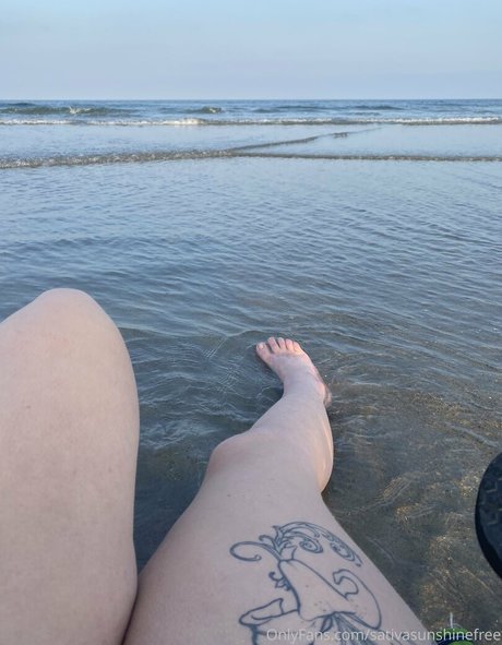 sativasunshinefree nude model galleries