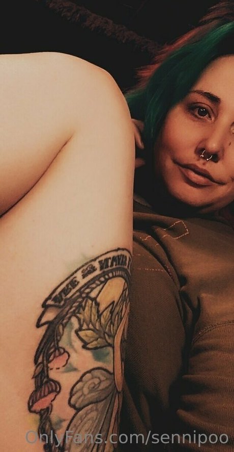 sennipoo pornstar high quality image