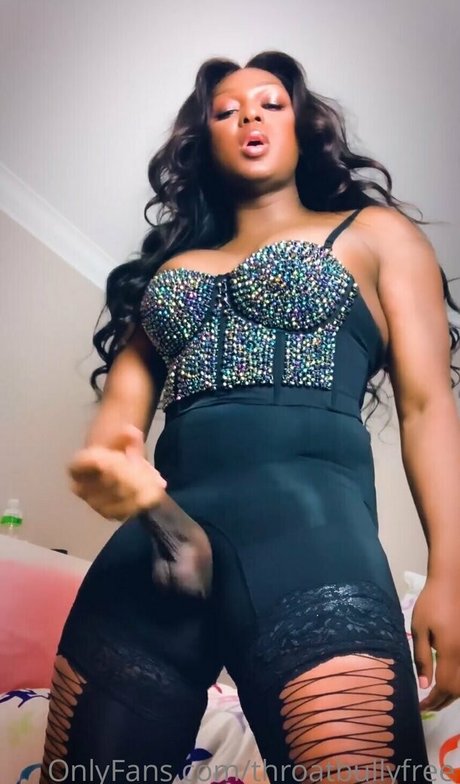 throatbullyfree naked actress image