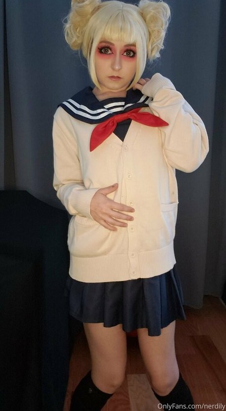 Nerdily pornographic model photo