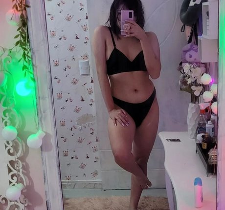 Niellefer pornstar xxx pic