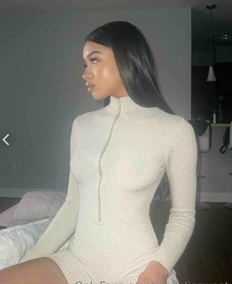 realjuliesweet high quality actress images