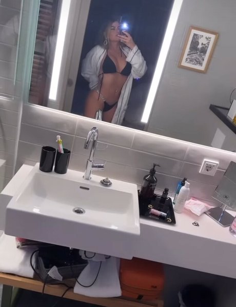 Tais Lambertini free star archive