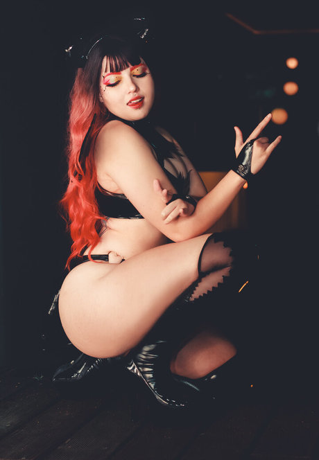 World Naruko naked actress img