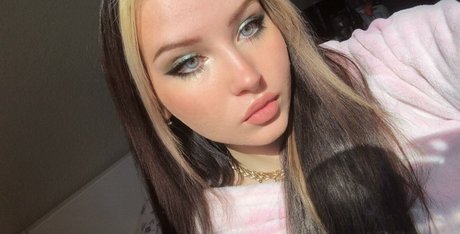 katyakittyxo best model pic