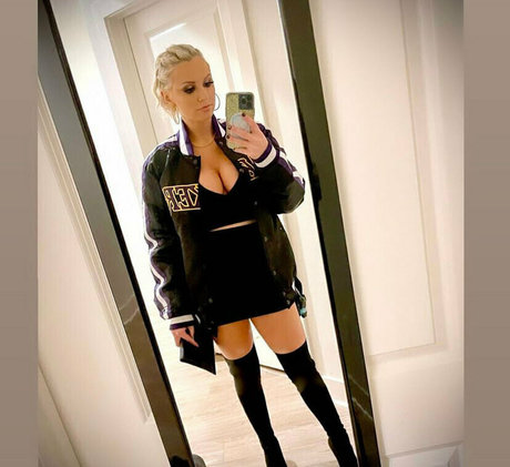 kenzie taylor free model art gallery