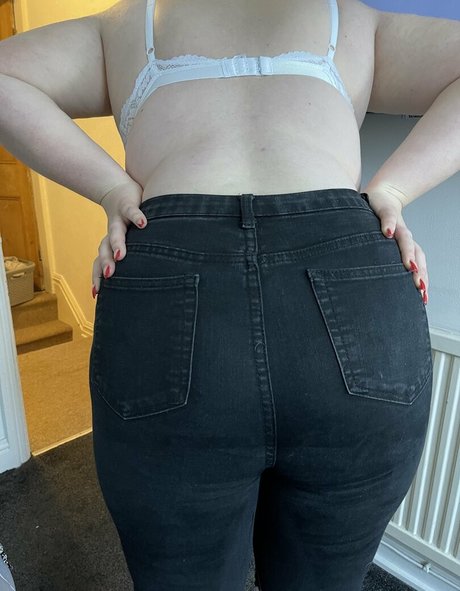 charlottesnow hot pornstar images