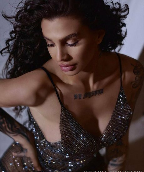 keimiaxx erotic model picture