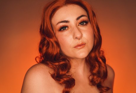 Afkayt xxx actress pics