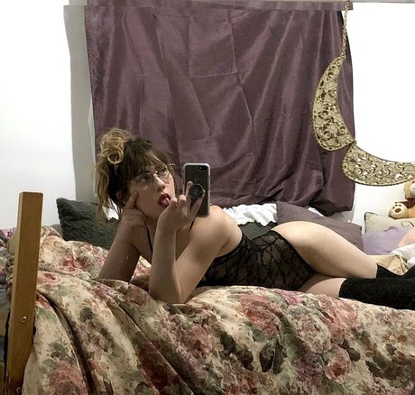 dollylol model porn picture