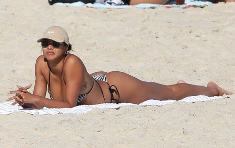 Lais Ribeiro nice star galleries