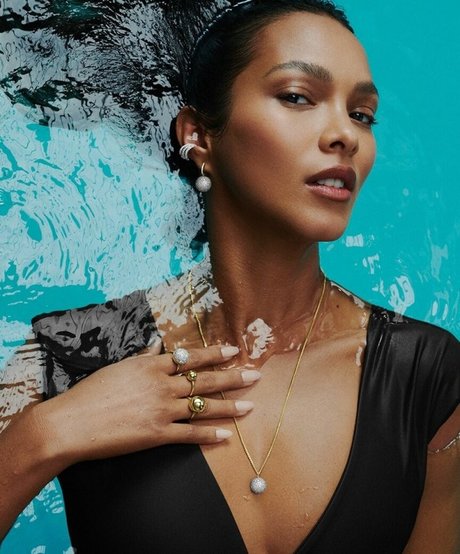 Lais Ribeiro star porn pictures