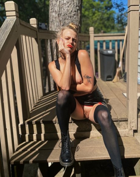 Heavemlysworld nudes star image