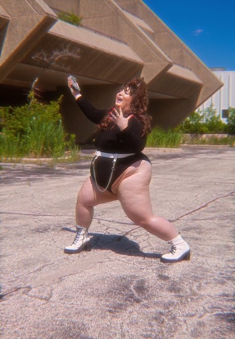 fatbratfreya pornographic model photo