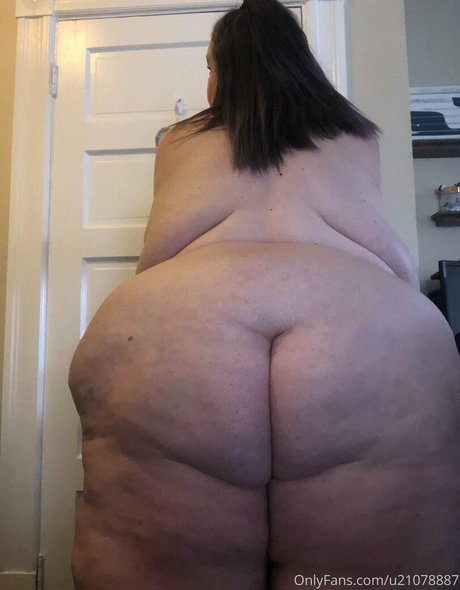 spanxbeluga nudes star galleries