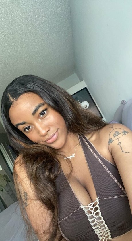 TatyMx model perfect pic