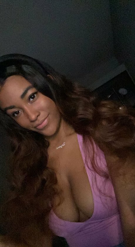 TatyMx high quality pornstar image