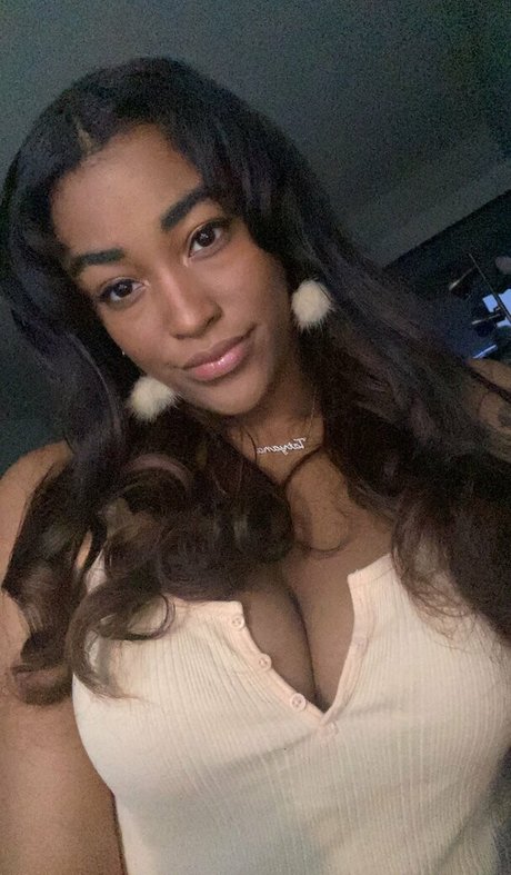 TatyMx model hot galleries