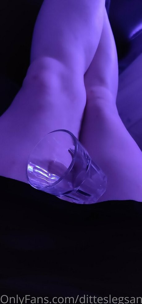 ditteslegsandfeet high quality actress archive