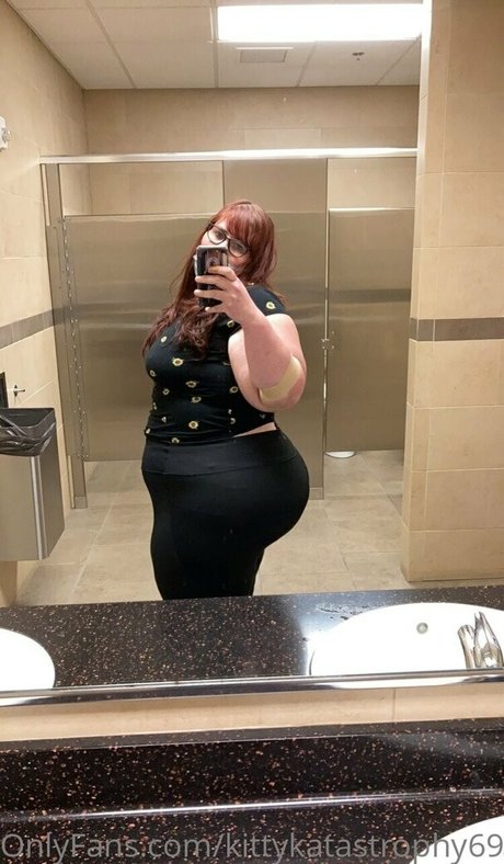 kittykatastrophy69 model erotic pic