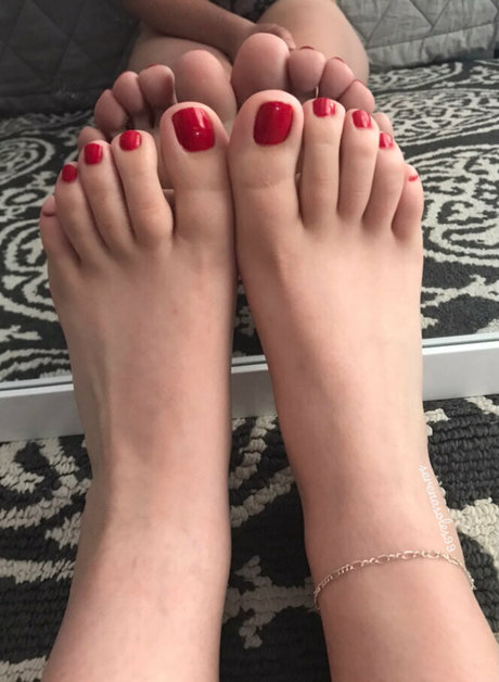 serenasoles99 sexy model pic