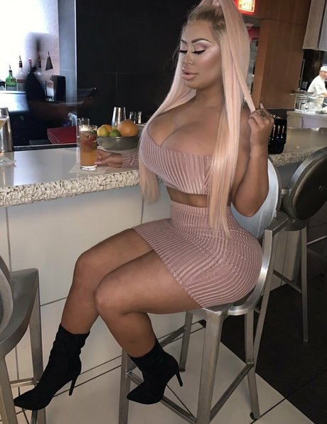 mssnewbooty model pretty pictures