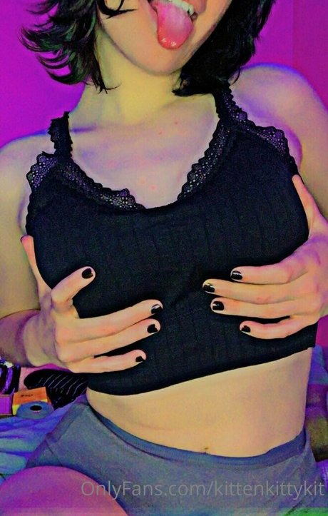 cosplay girls onlyfans free photo